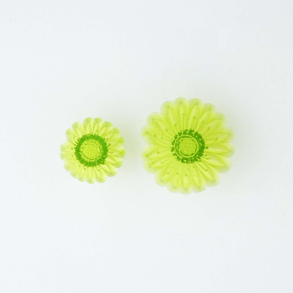 Embossed Daisy Cutters