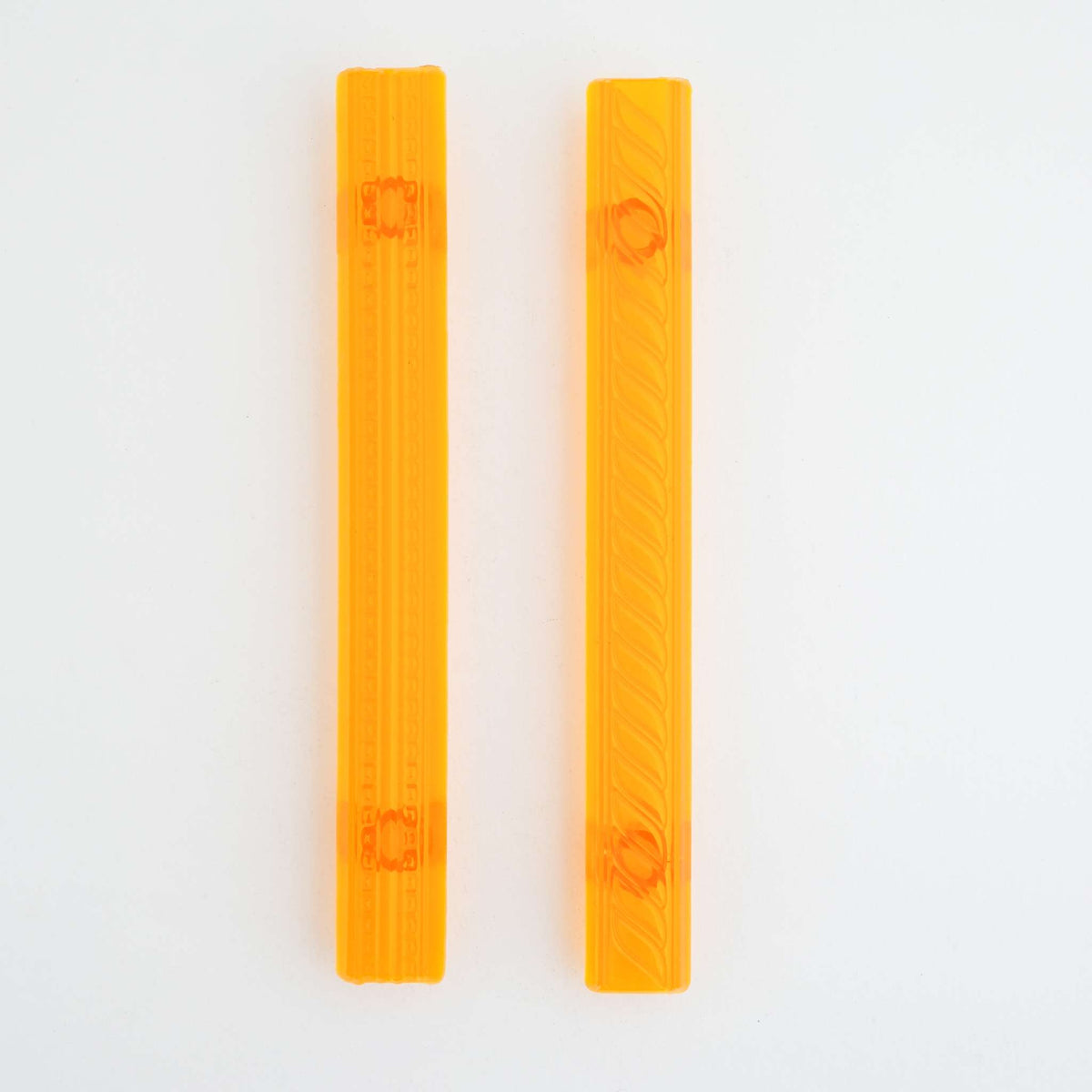 Barley & Eyelet Ribbon Cutters Set Of 2
