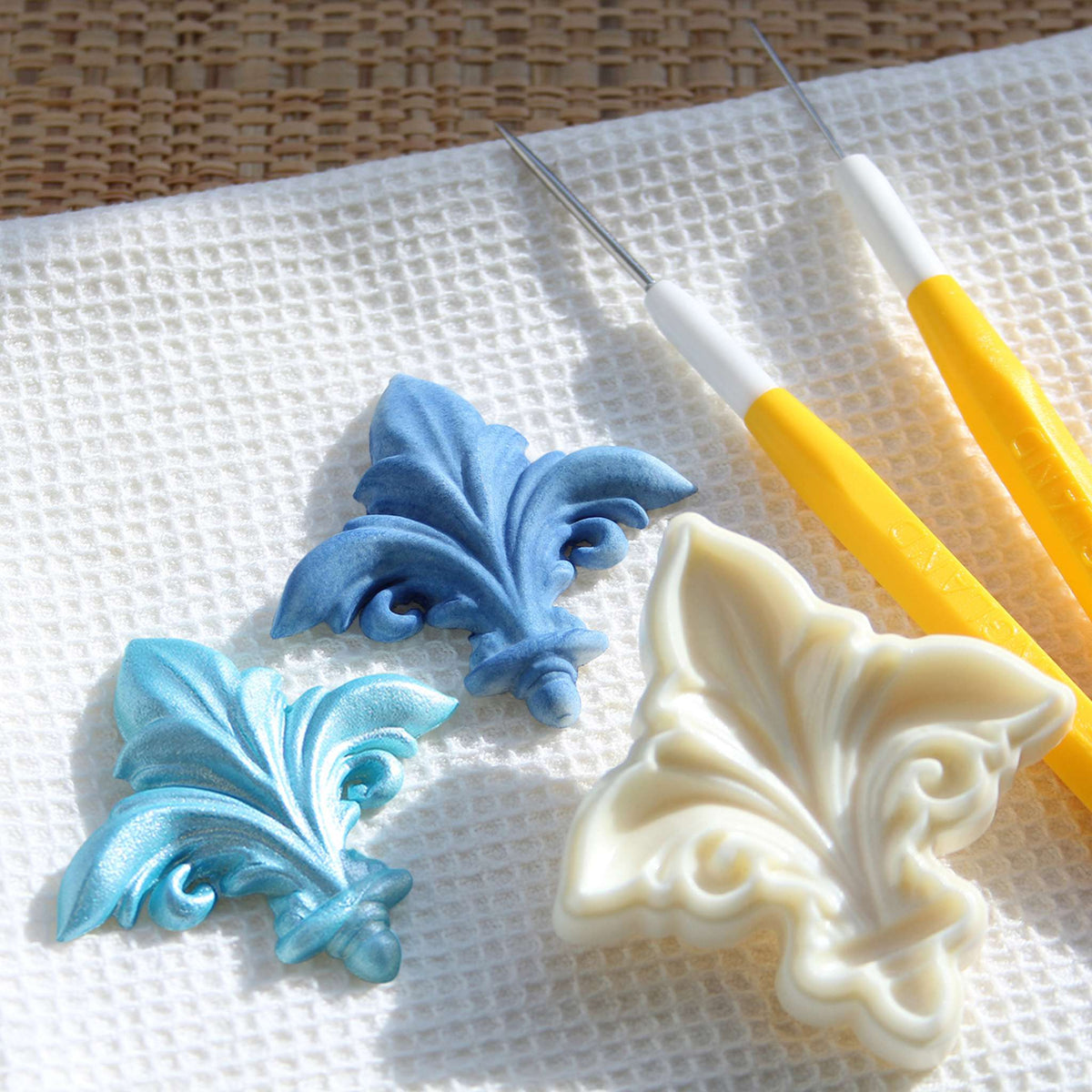 Fleur De Lys Pop It Mould Set Of 2