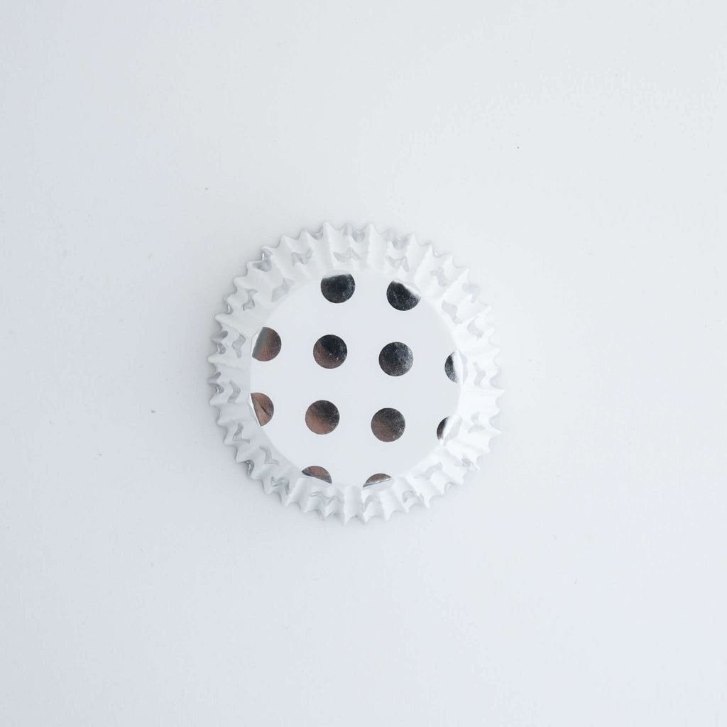 Silver Polka Dot Foil Lined Cupcake Cases Pk/30