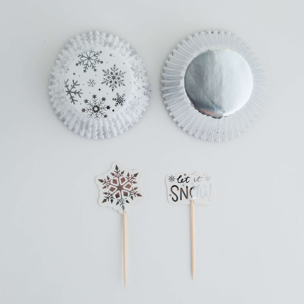 Kerst Cupcakevormpjes & Topper Set van 24 - Laat het Sneeuwen