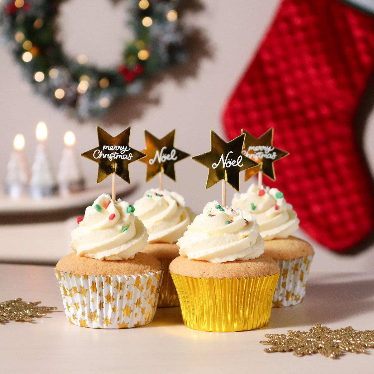 Weihnachtliche Bakförmchen & Cupcake Dekorationensset - Goldene Sterne (24er-Set)