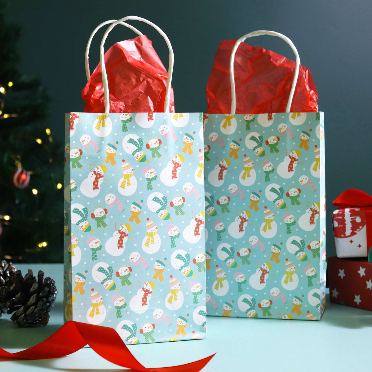 4 Bolsas de papel para Dulces Navideños - Muñecos de Nieve
