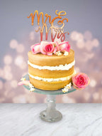 Emporte-pièces en plastique - Topper de gâteau "M. et Mme" en écriture script (185 x 195mm / 7,3 x 7,7 po)