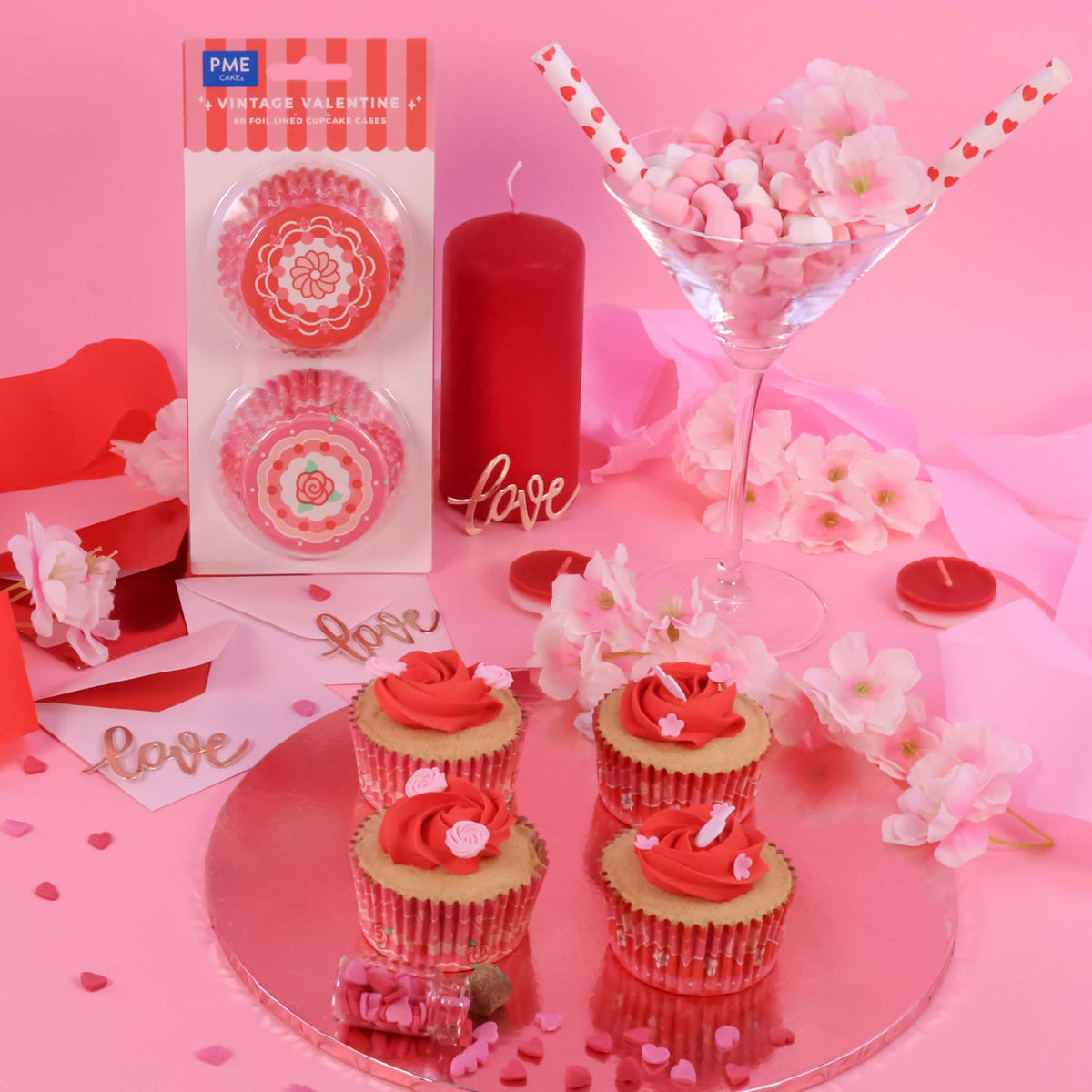 Valentinstag Muffinförmchen Folienbeschichtet - Vintage Valentinstag (60 Stück)