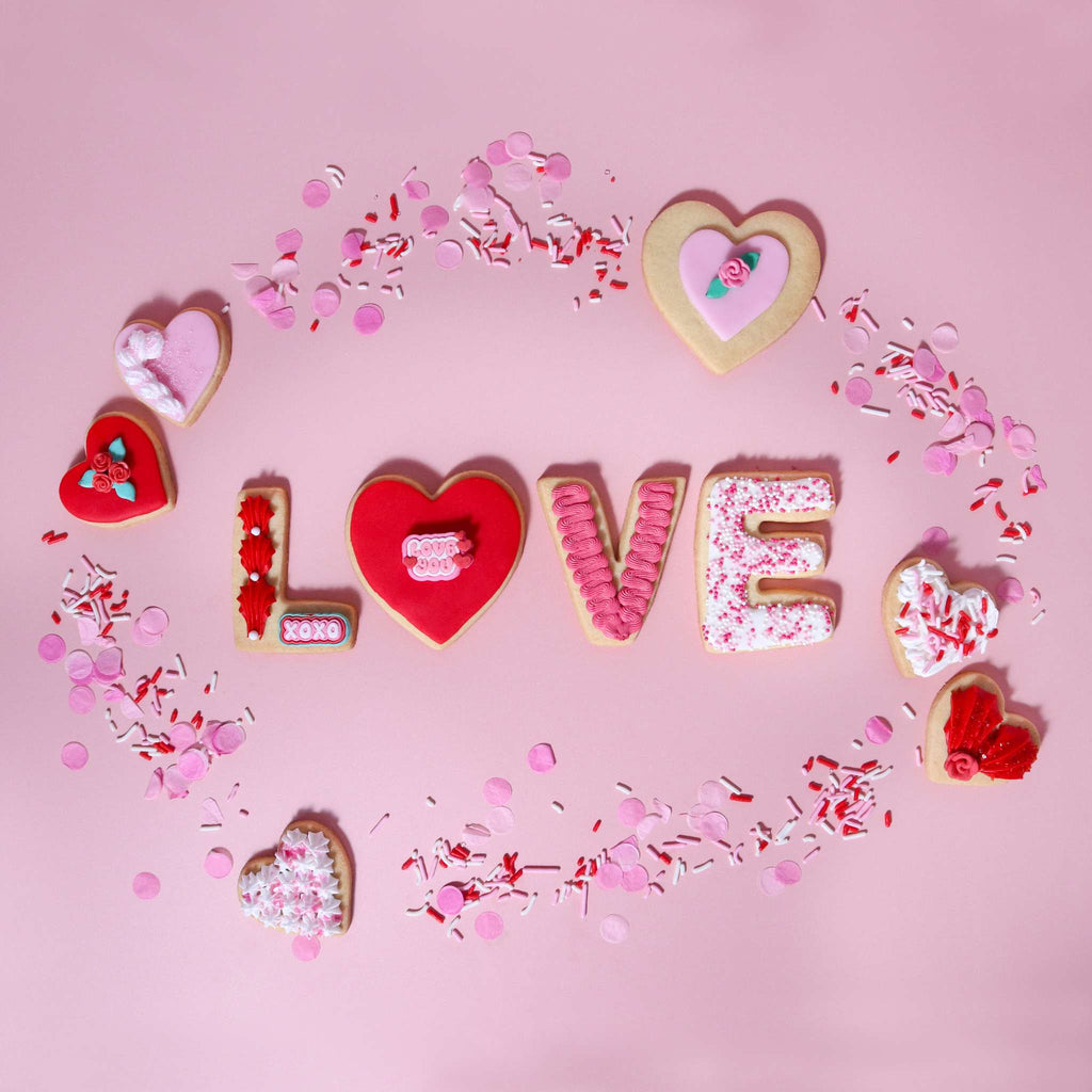 Set de 5 Cortadores de Galletas para San Valentín - LOVE