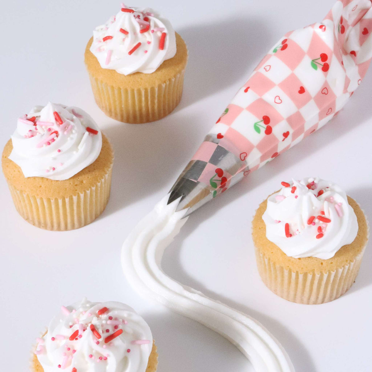 12 Einweg-Spritzbeutel für Zuckerguss zum Valentinstag - Kirschen-Schachbrettmuster